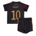 Tyskland Serge Gnabry #10 Barnkläder Borta matchtröja till baby VM 2022 Kortärmad (+ Korta byxor) Billigt